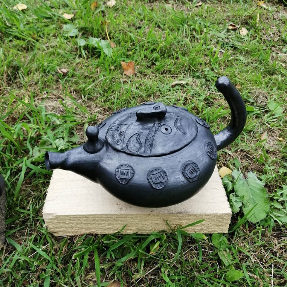 Керамический чайник в Рузе