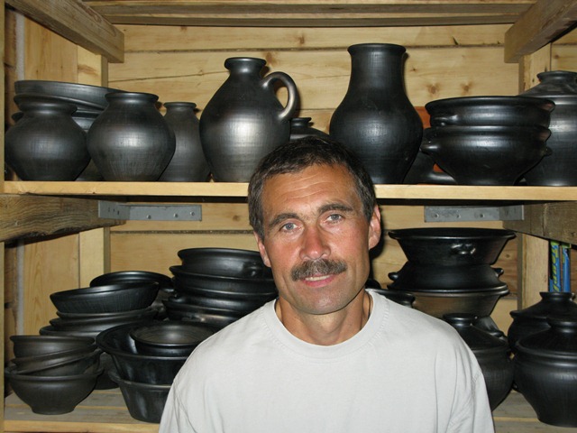 Шумилов - гончар из Больших Карел Гончар из Больших Карел