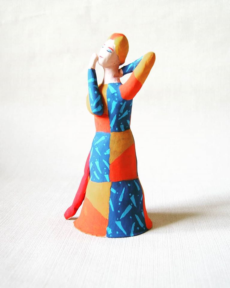 Керамисты из студии "Волшебная глина" в Рузе Керамисты из студии "Волшебная глина". Керамическая статуэтка